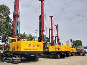 聯(lián)達樁機 大回轉平臺建筑機械履帶打樁機的特點與應用